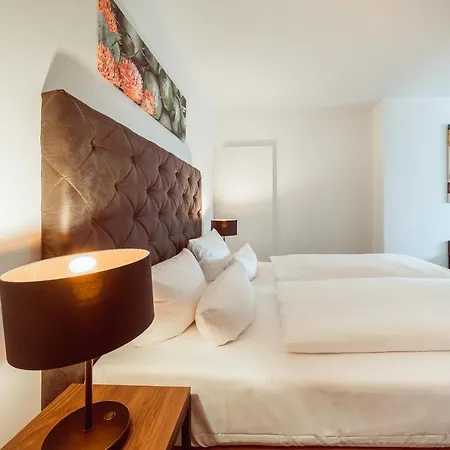 Апартаменты Familienapartment Am Neumarkt Ll Дрезден