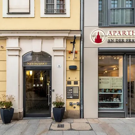 Апартаменты Familienapartment Am Neumarkt Ll